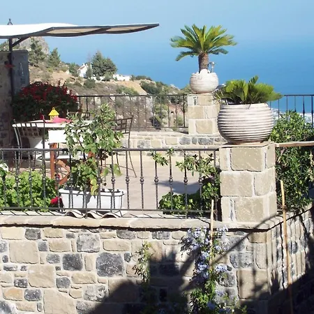 Diktynna Traditional Villas Aparthotel Anatoli (Crete)